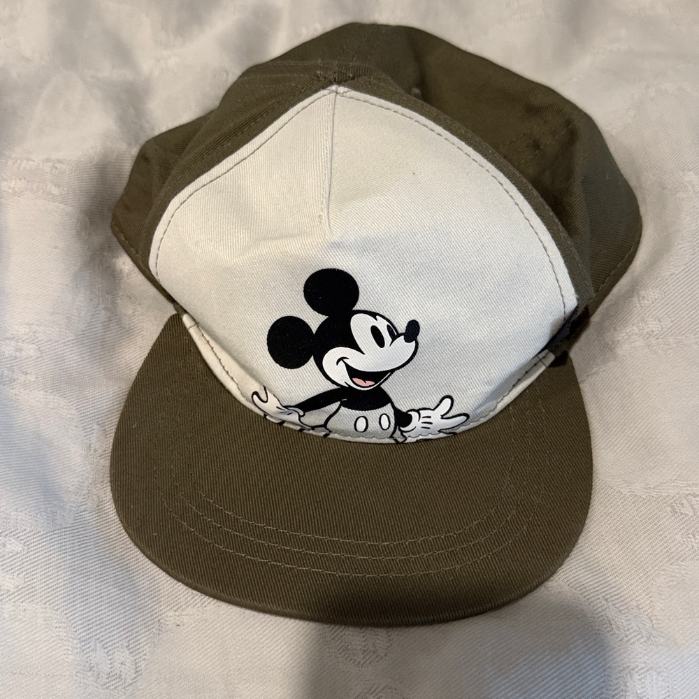 Mickey Mouse Cap in White and Olive 9-12 months